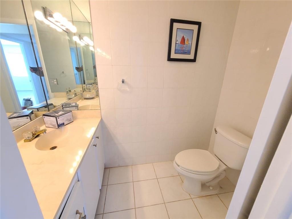 Naranja Lakes Condo - Residential Lease