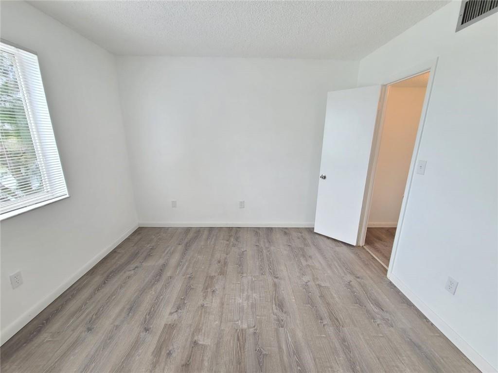 Naranja Lakes Condo - Residential Lease