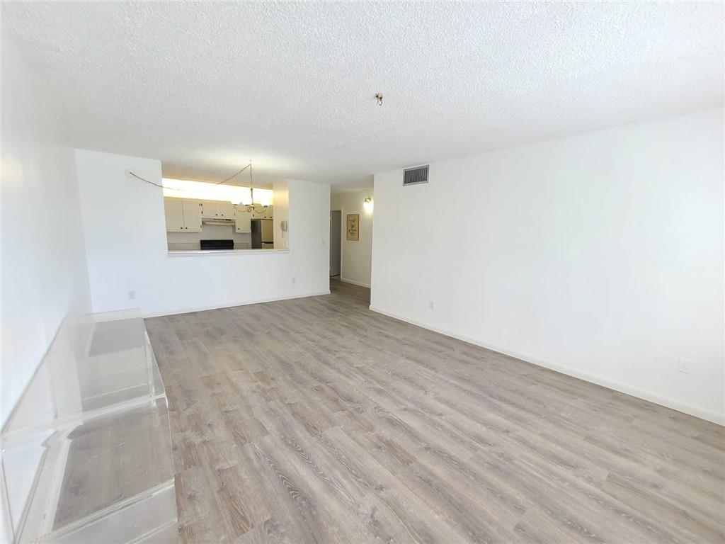 Naranja Lakes Condo - Residential Lease