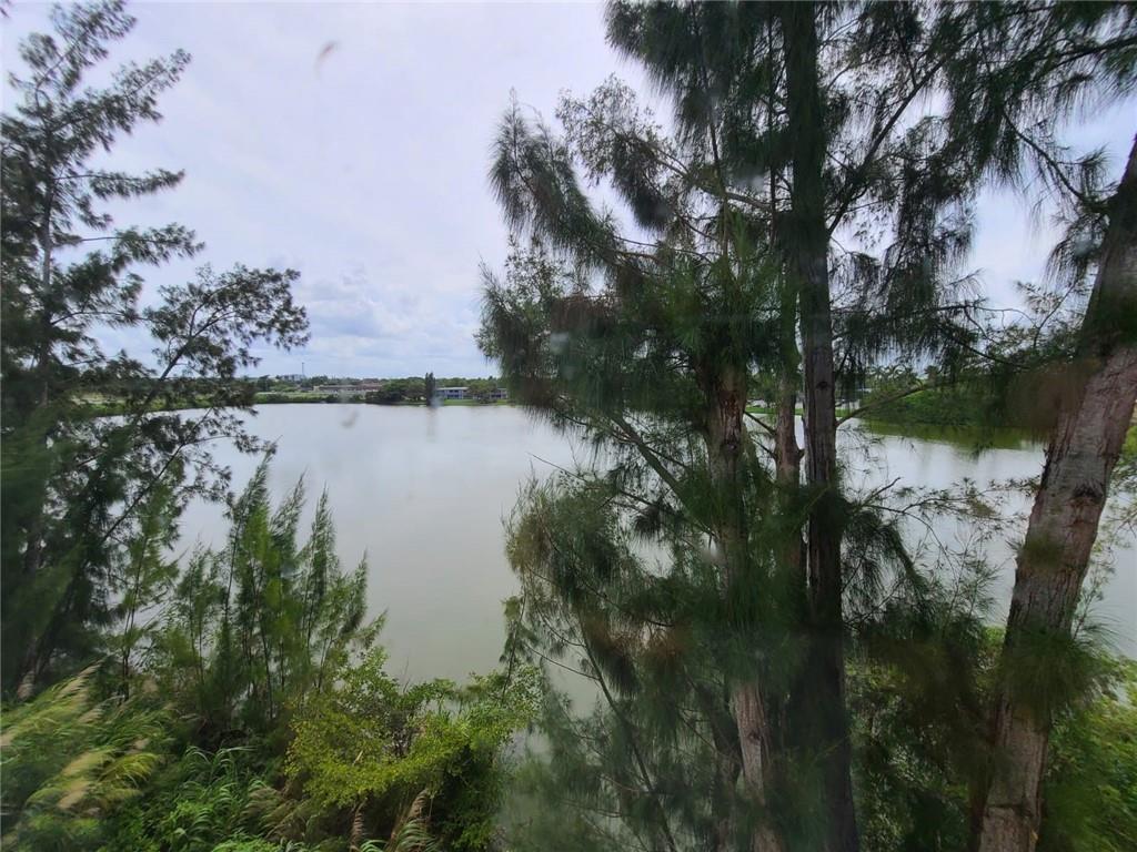 Naranja Lakes Condo - Residential Lease