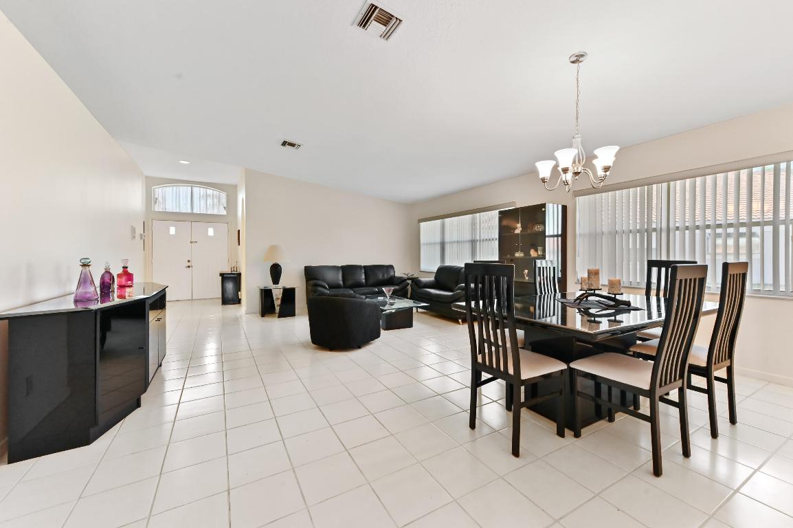 8053 Clear Shores Circle