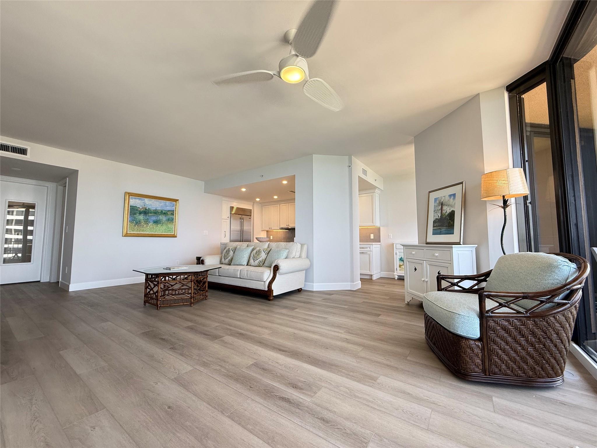 530 Ocean Drive 702