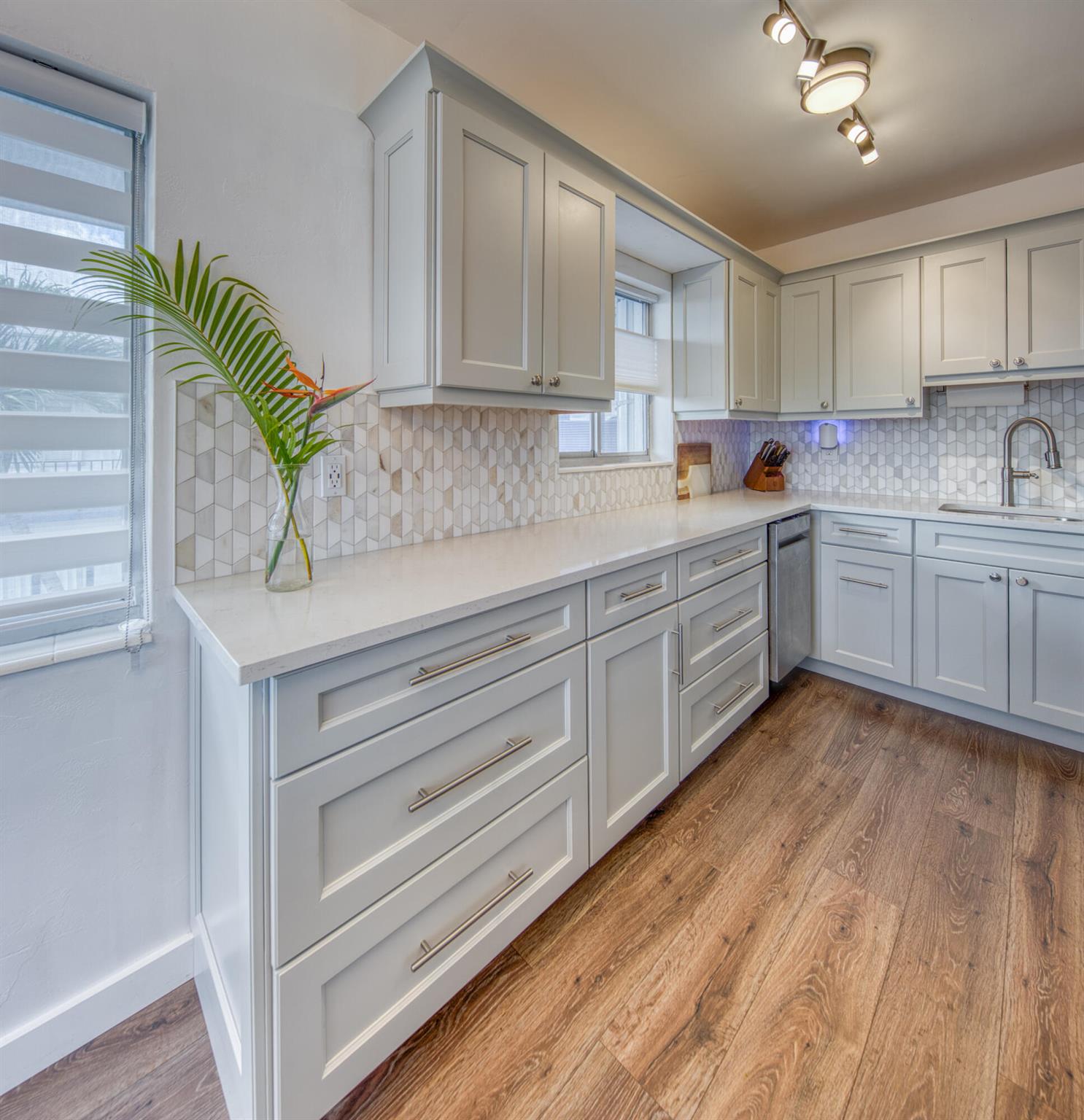 PARKVIEW VILLAS CONDO - Residential