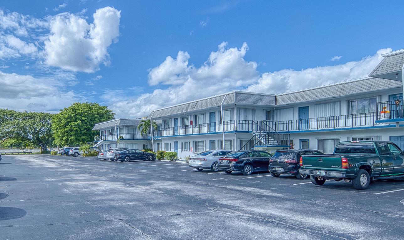 PARKVIEW VILLAS CONDO - Residential