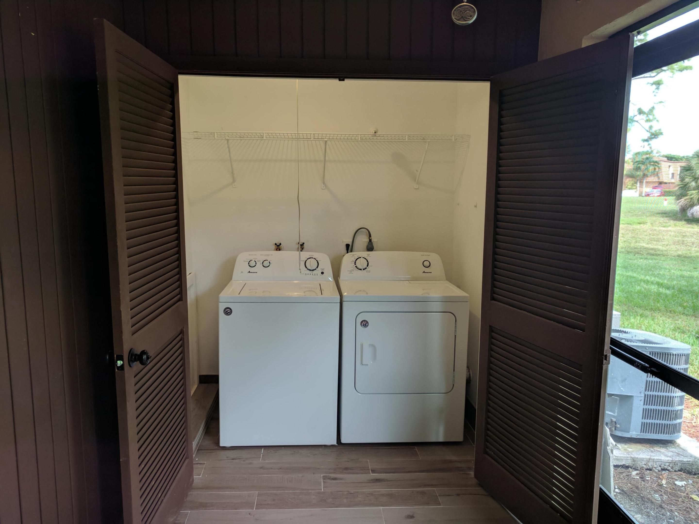 Oak Court - Residential Lease