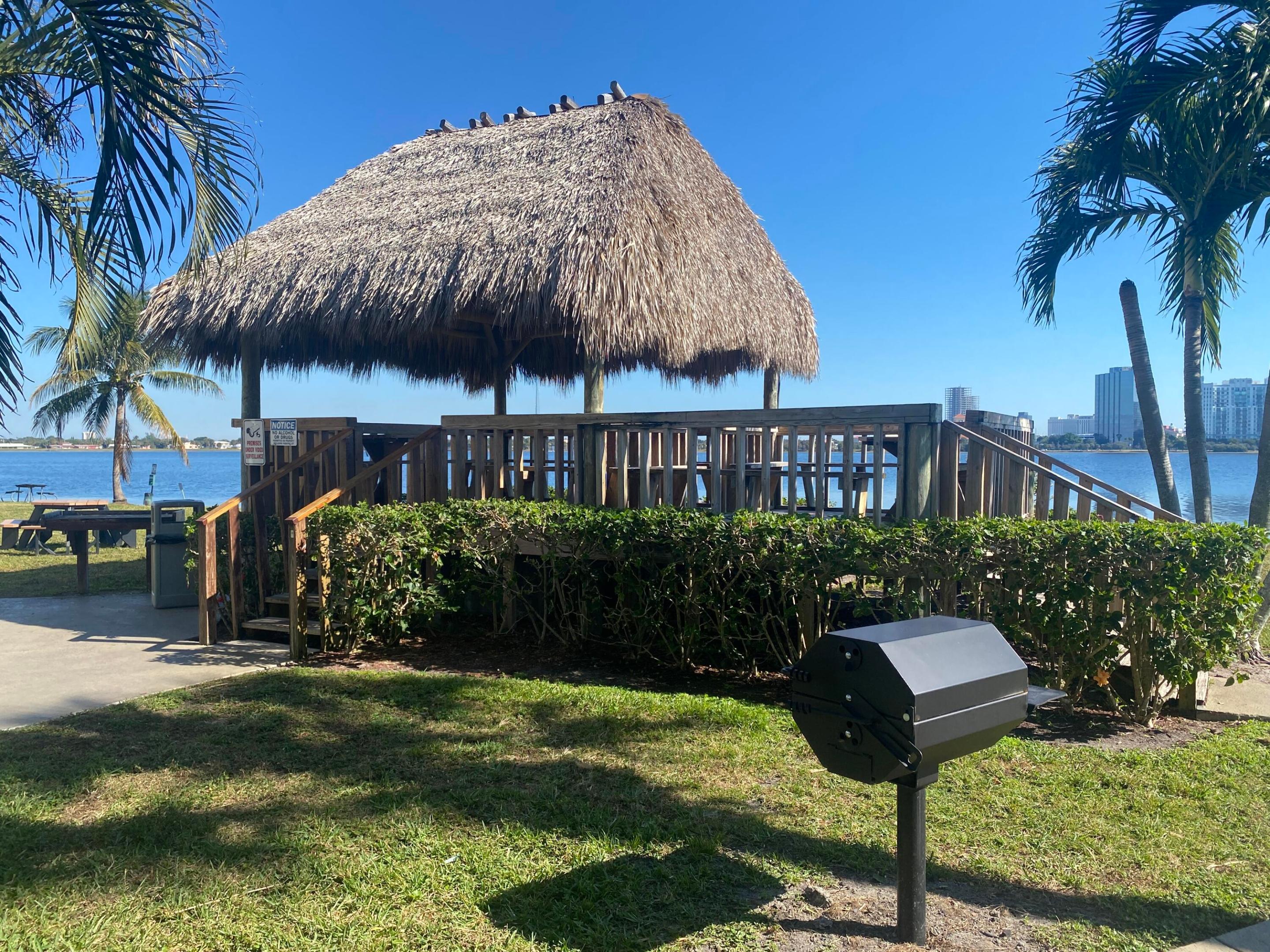 CLEAR LAKE CLUB CONDO - Residential Lease