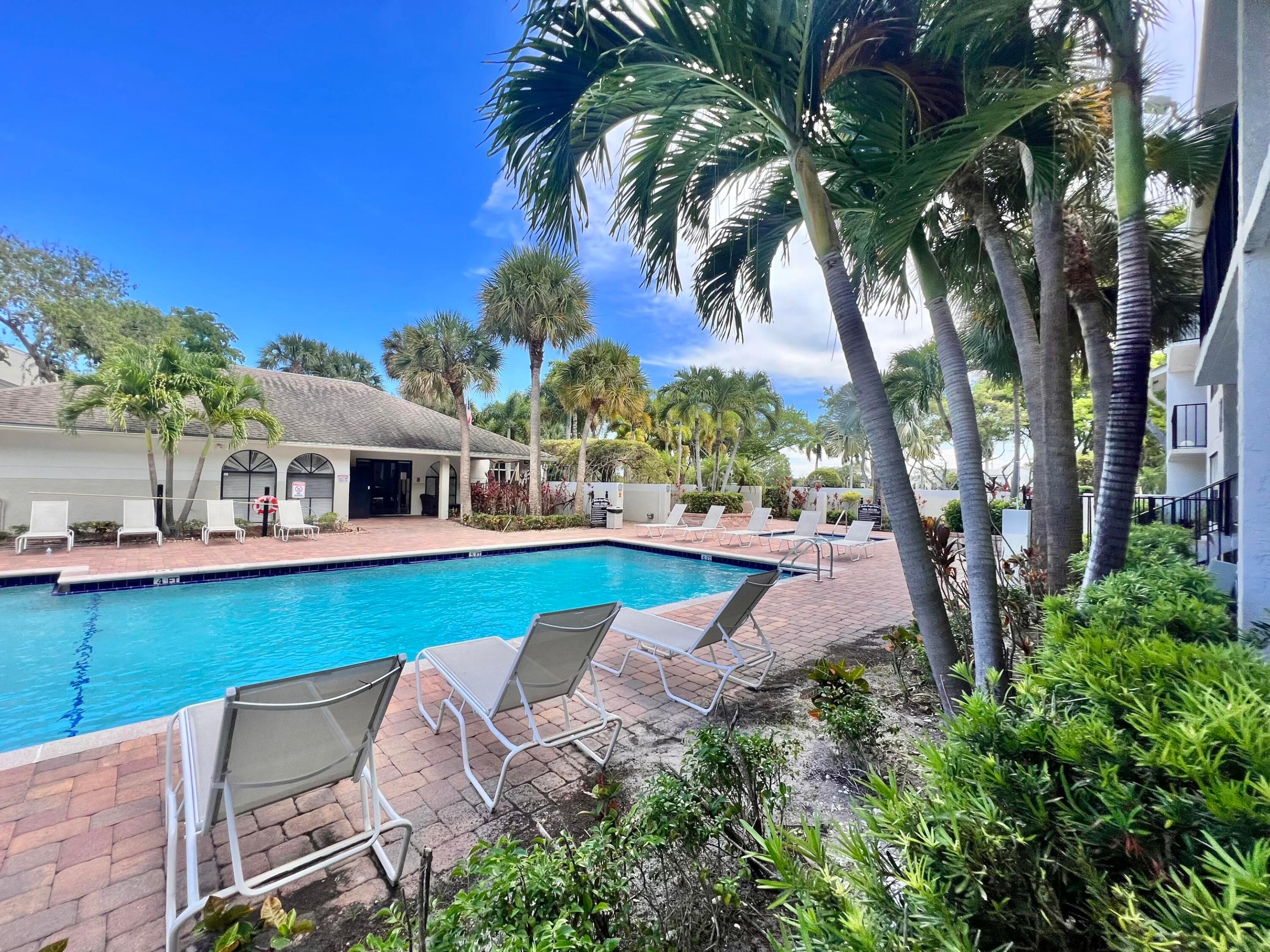 CLEAR LAKE CLUB CONDO - Residential Lease