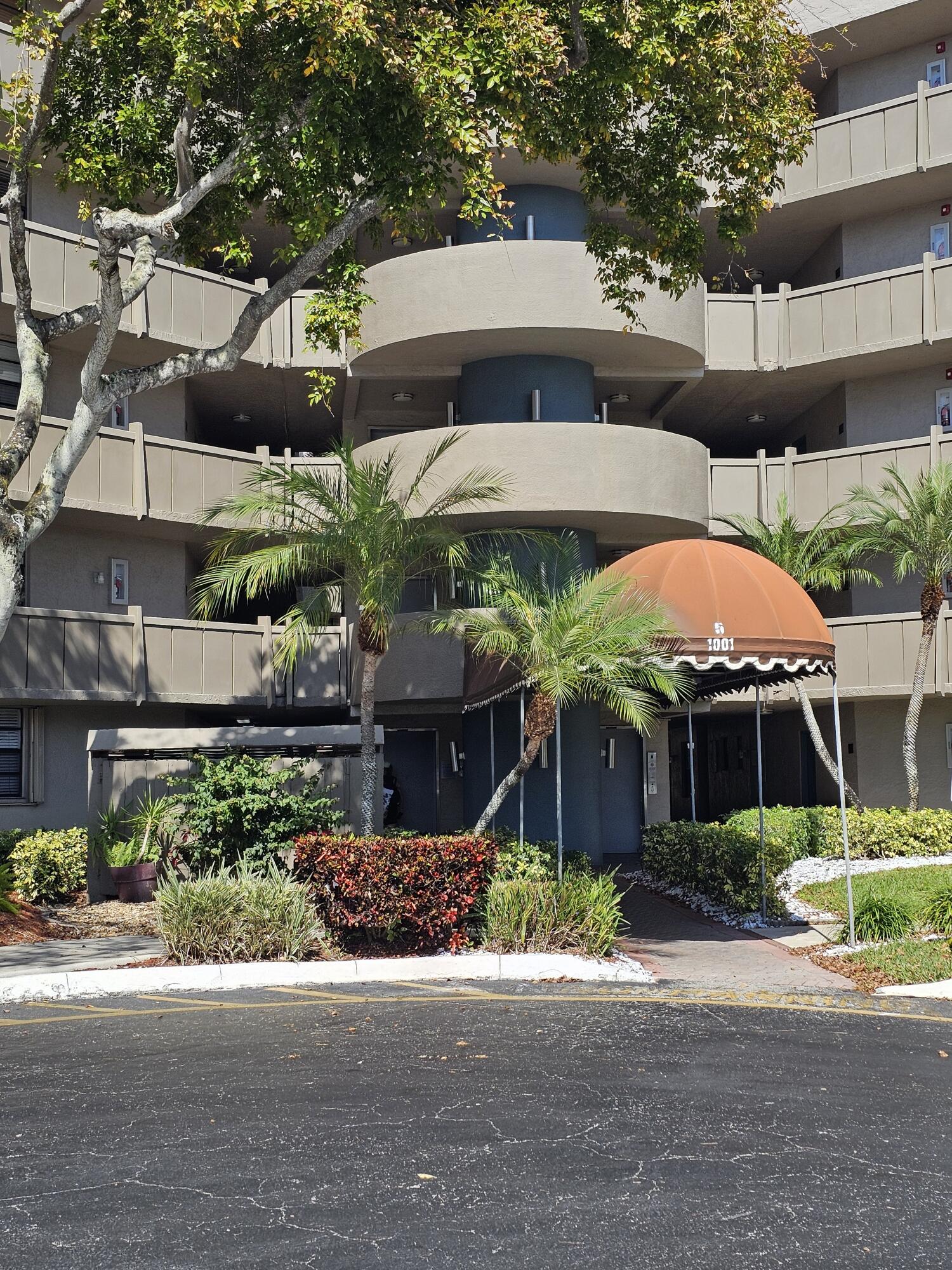 COLONY POINT 5 CONDO - Residential