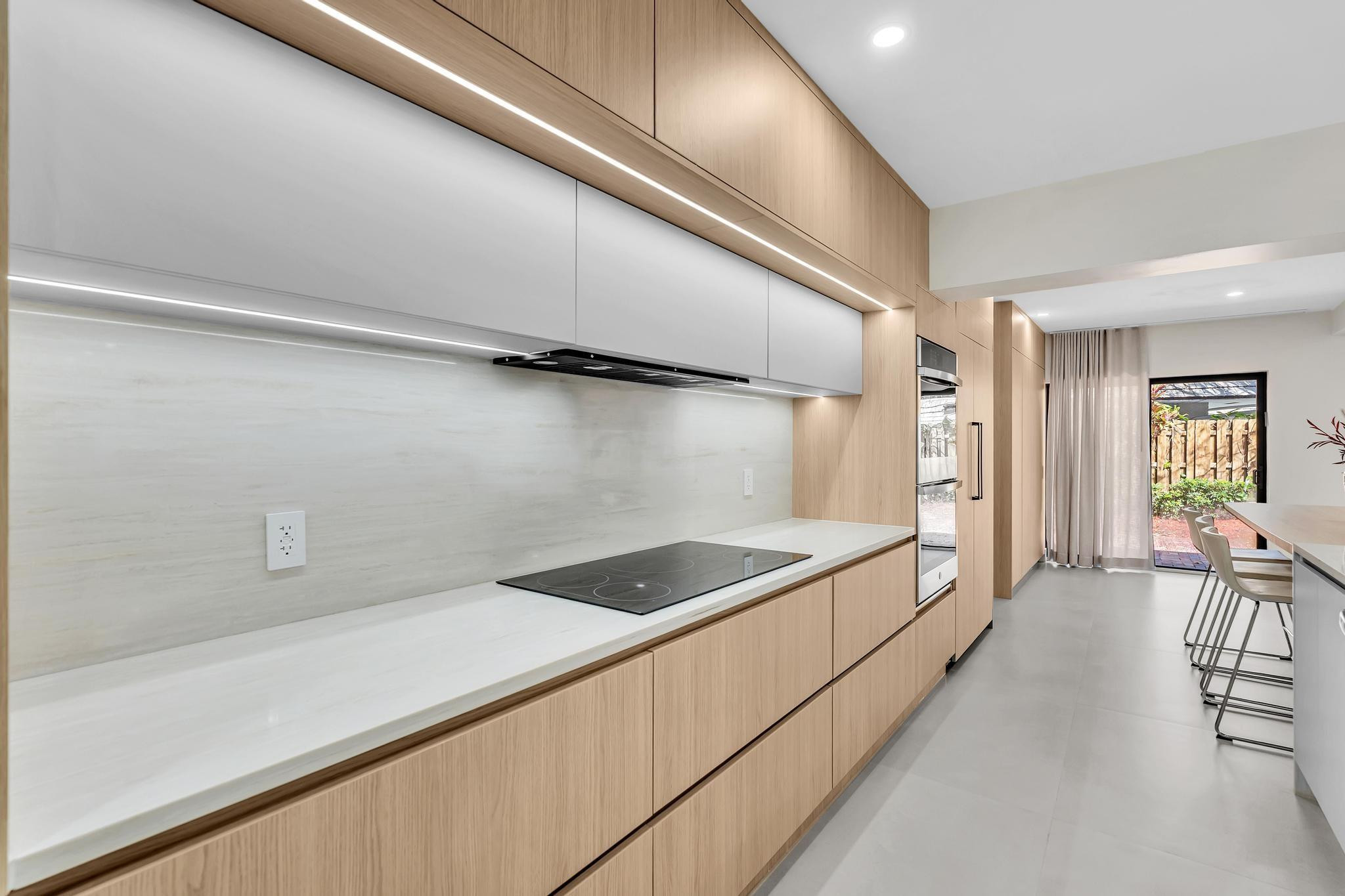 Emerald Hills 68-26 B - Residential