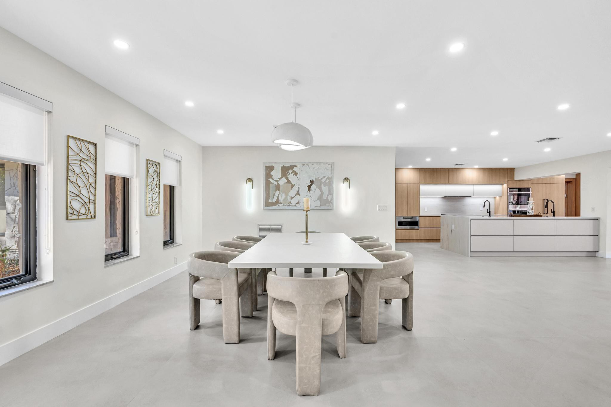 Emerald Hills 68-26 B - Residential