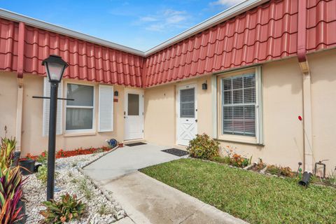 Tiny photo for 615 Laconia Circle #A, Lake Worth, FL 33467 (MLS # R11166616)
