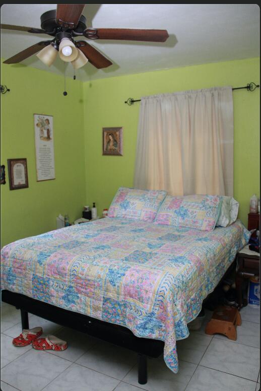 WHISPERING PALMS PL 4 IN - Residential