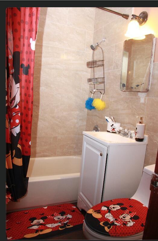 WHISPERING PALMS PL 4 IN - Residential