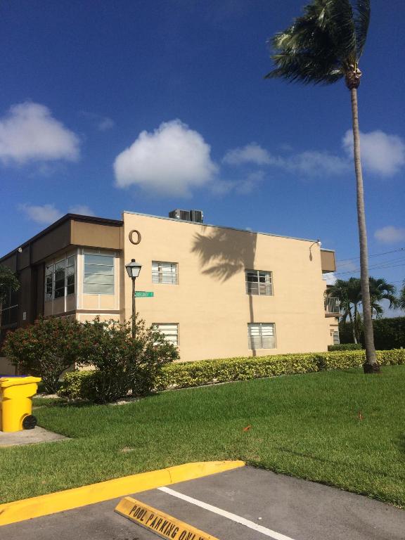 KINGS POINT FLANDERS CONDOS - Residential