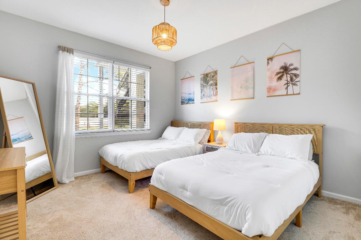 SOMERSET AT ABACOA CONDO - Residential