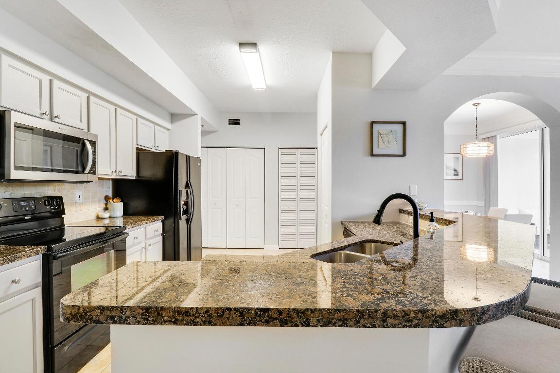 SOMERSET AT ABACOA CONDO - Residential