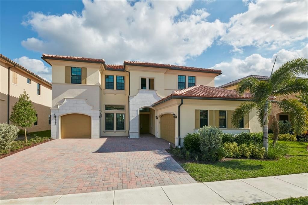 Photo of 9050 W Parkland Bay Trl, Parkland, FL 33076 (MLS # F10357115)