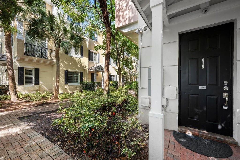 Photo of 3807 NW 5th Terrace, Boca Raton, FL 33431 (MLS # R11133798)