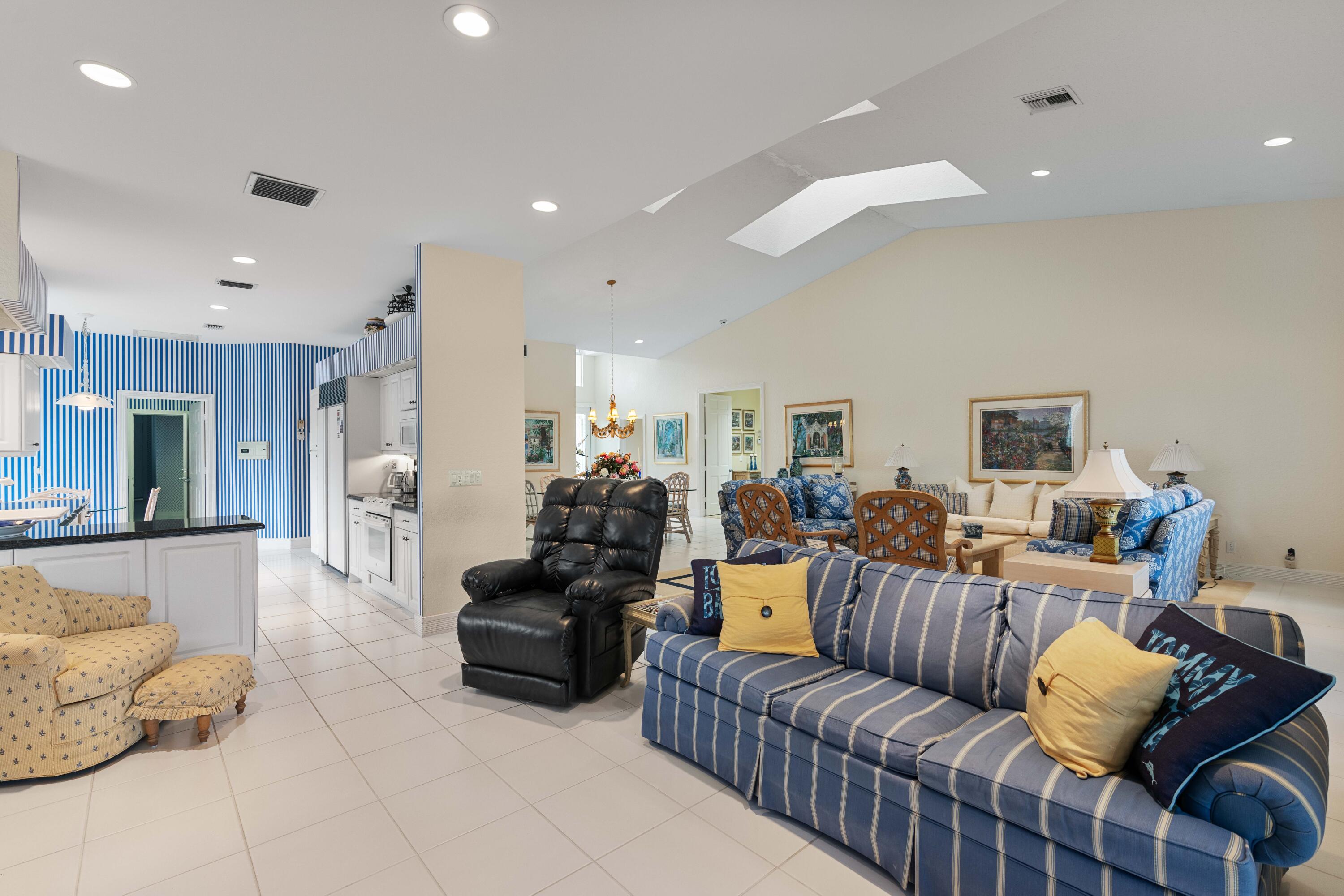 Admirals Cove - Residential