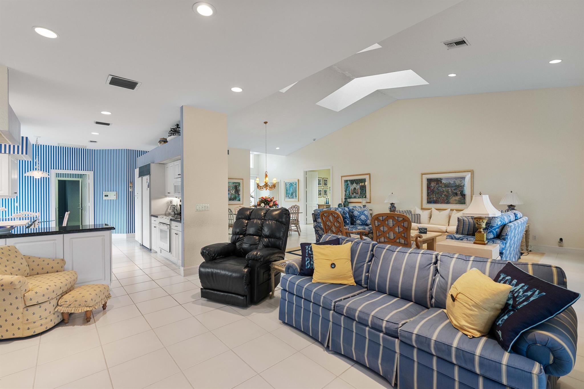 Admirals Cove - Residential