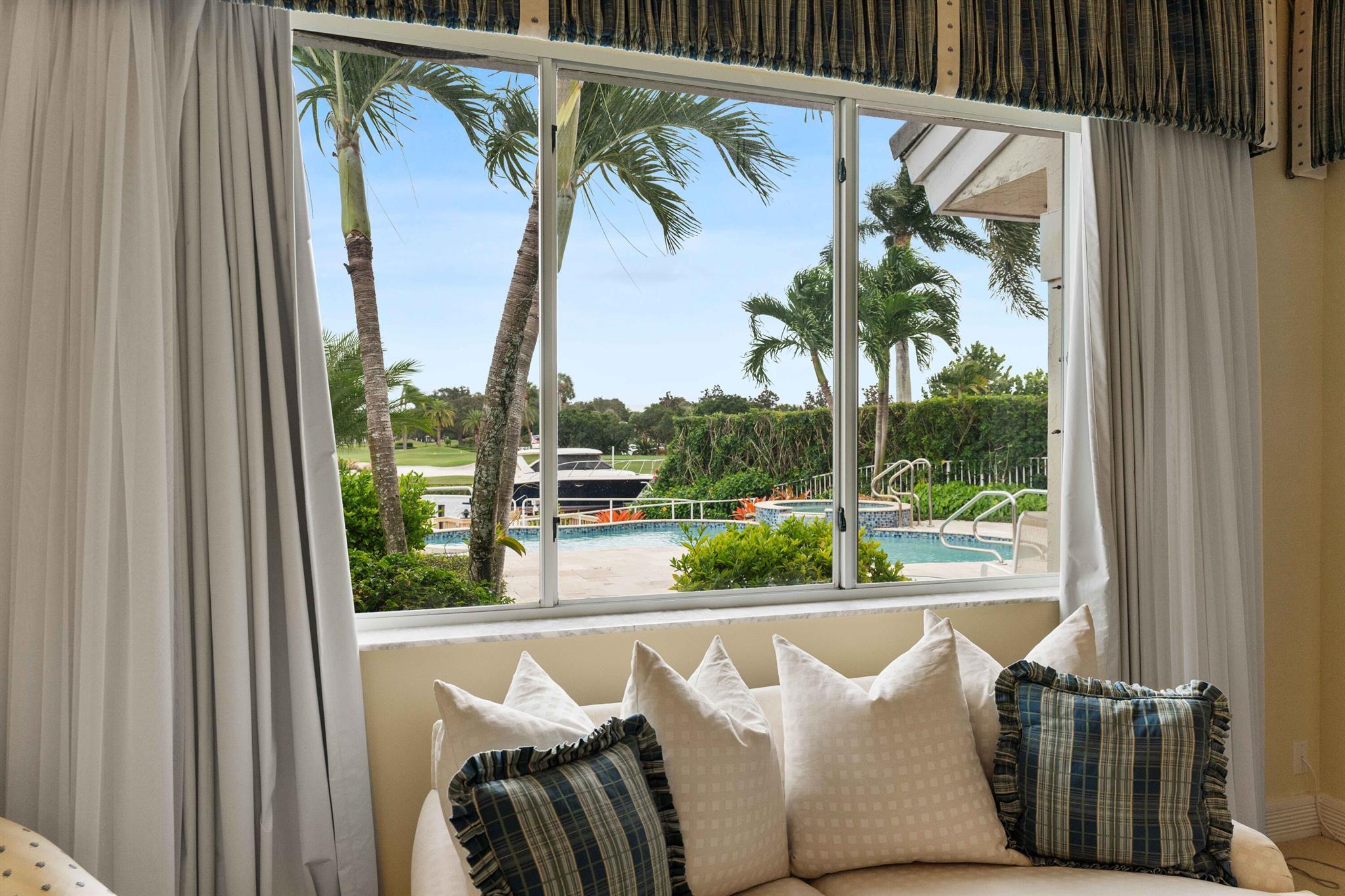 Admirals Cove - Residential