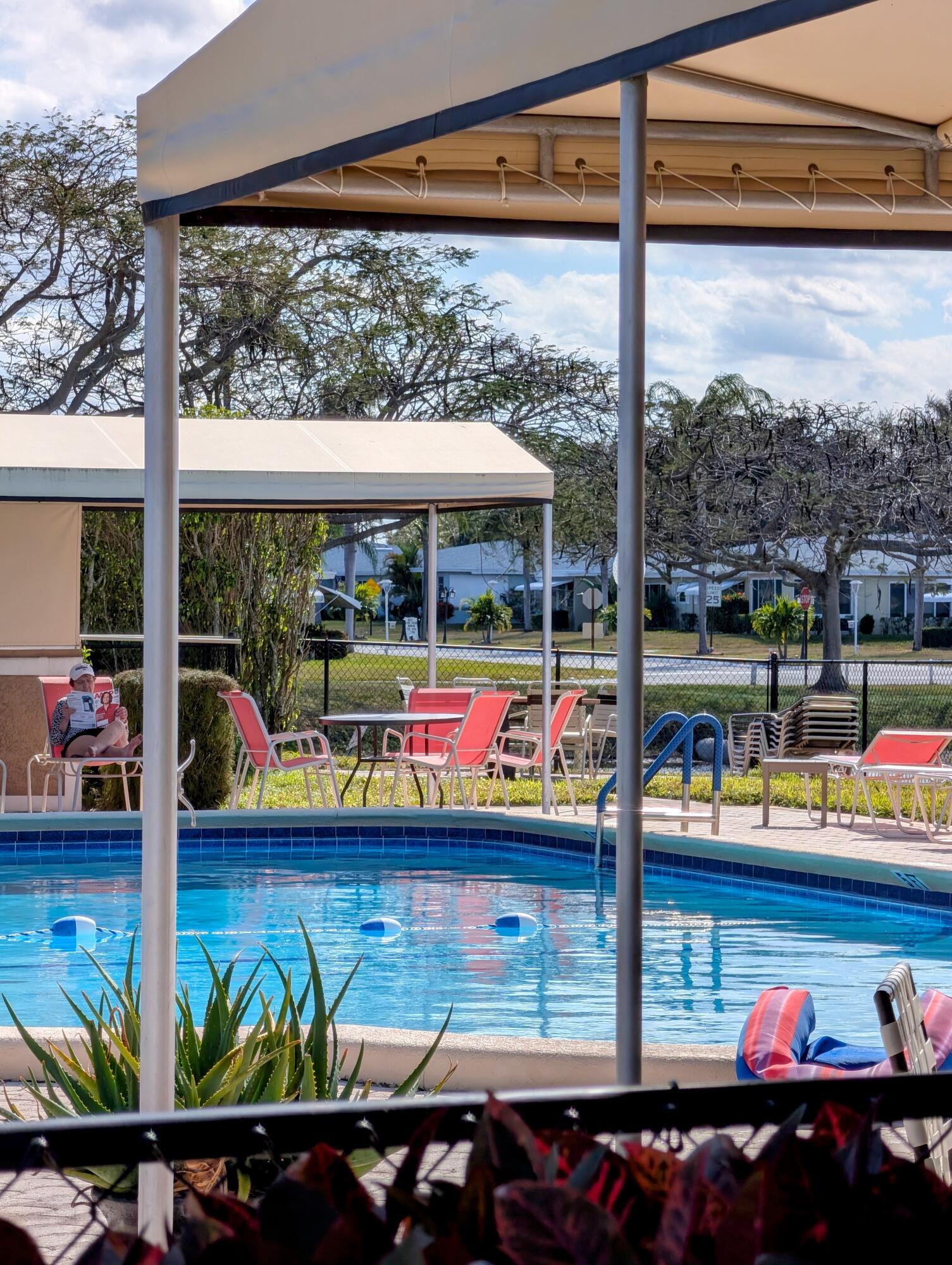 HIGH POINT OF DELRAY BEACH CONDO SEC I - Residential