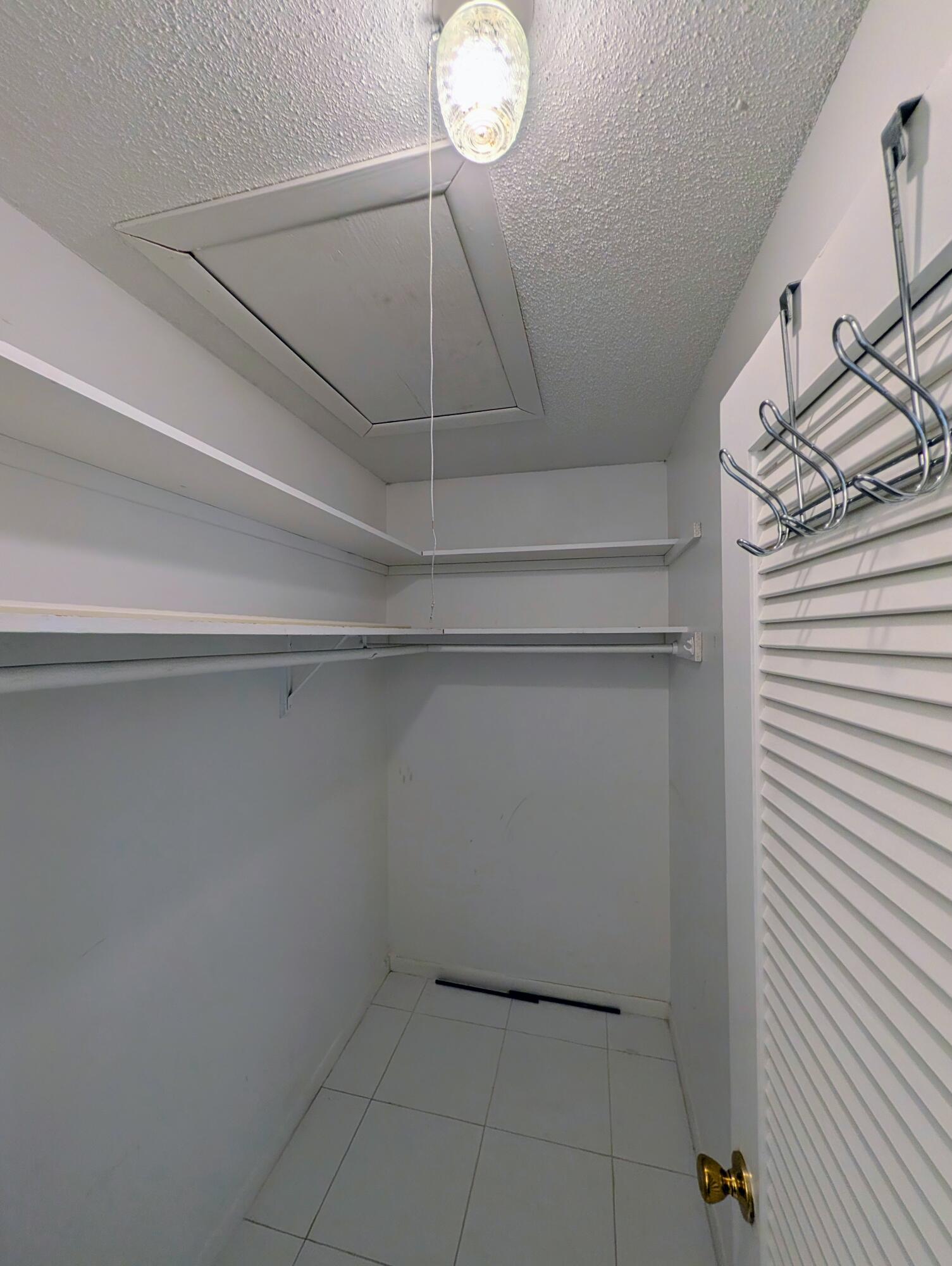 HIGH POINT OF DELRAY BEACH CONDO SEC I - Residential