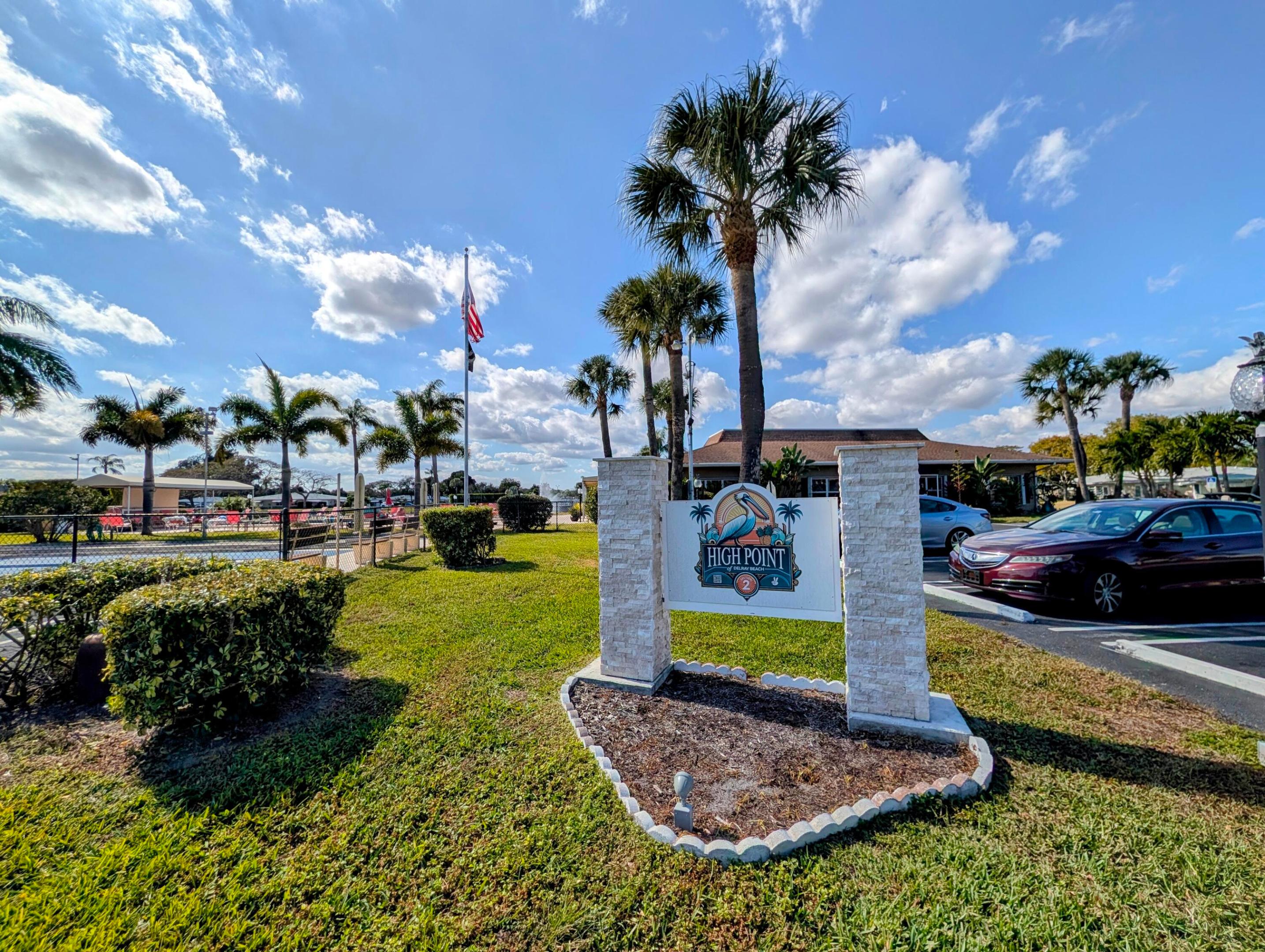 HIGH POINT OF DELRAY BEACH CONDO SEC I - Residential