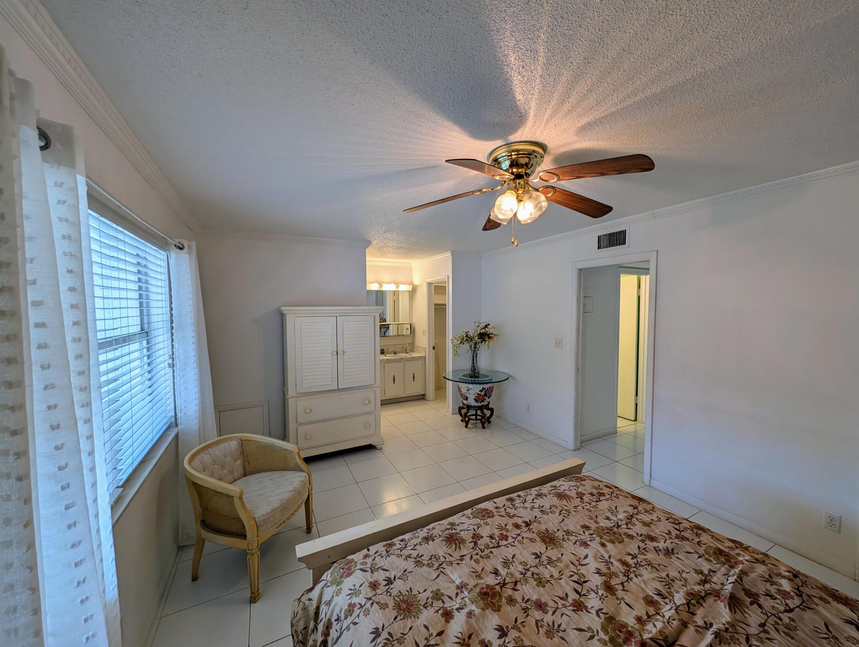 HIGH POINT OF DELRAY BEACH CONDO SEC I - Residential