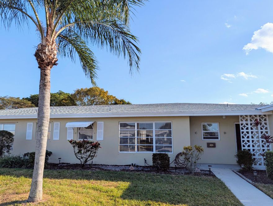 Roomy one bedroom, one and a half bath condo with enclosed patio in the heart of Delray Beach. Clean and move-in ready, all tile floors. Enclosed and finished  patio to enjoy Florida weather rain or shine. Can be sold furnished or unfurnished. Minutes to downtown Delray, beaches, highways, shopping, entertainment, fine dining. High Point is a beautiful, well maintained community with clubhouse, pool, billiards, shuffleboard. Office onsite. Low fees with cable, wi-fi, water, sewer, trash removal included. Excellent location and great value!