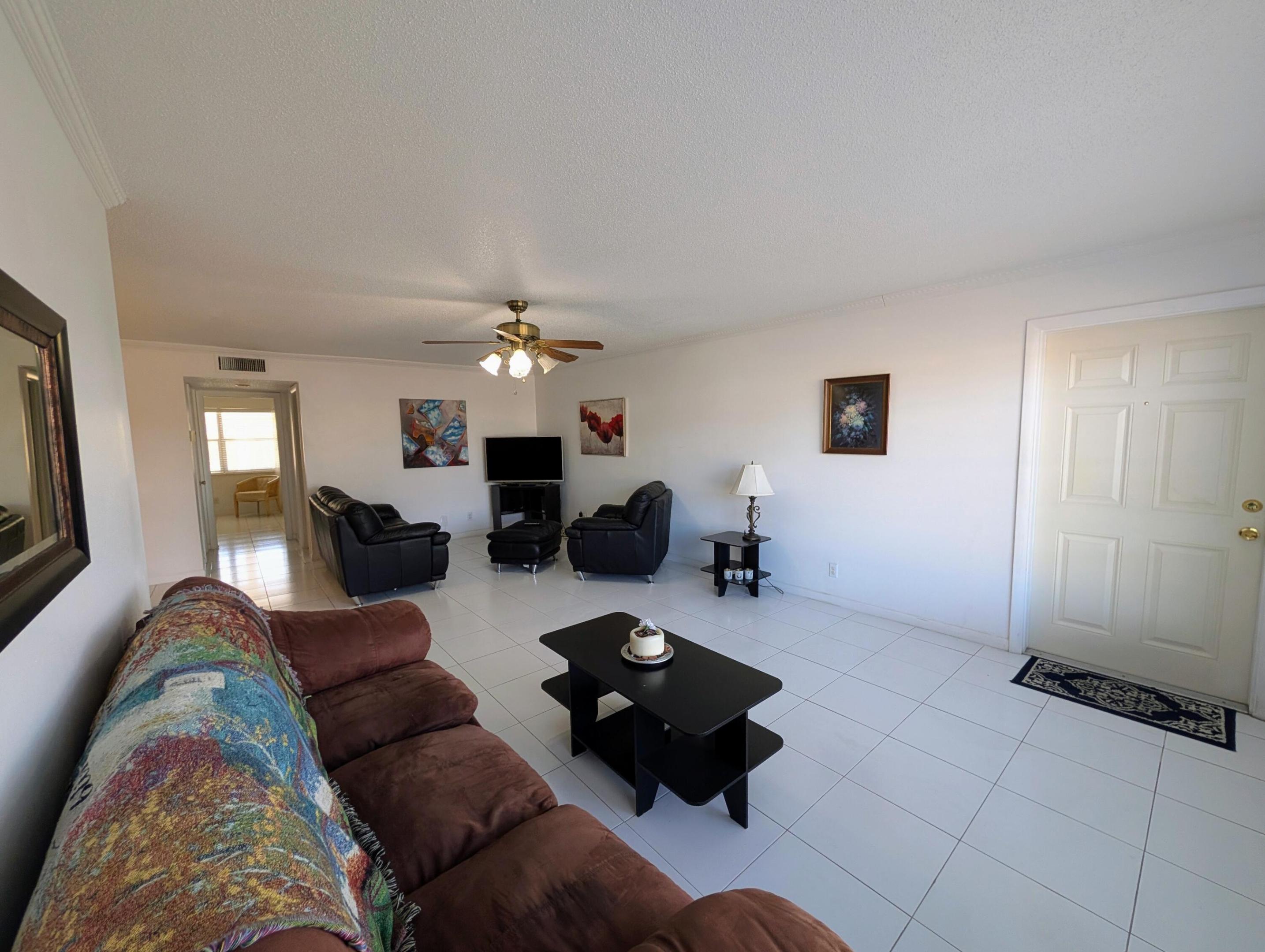HIGH POINT OF DELRAY BEACH CONDO SEC I - Residential