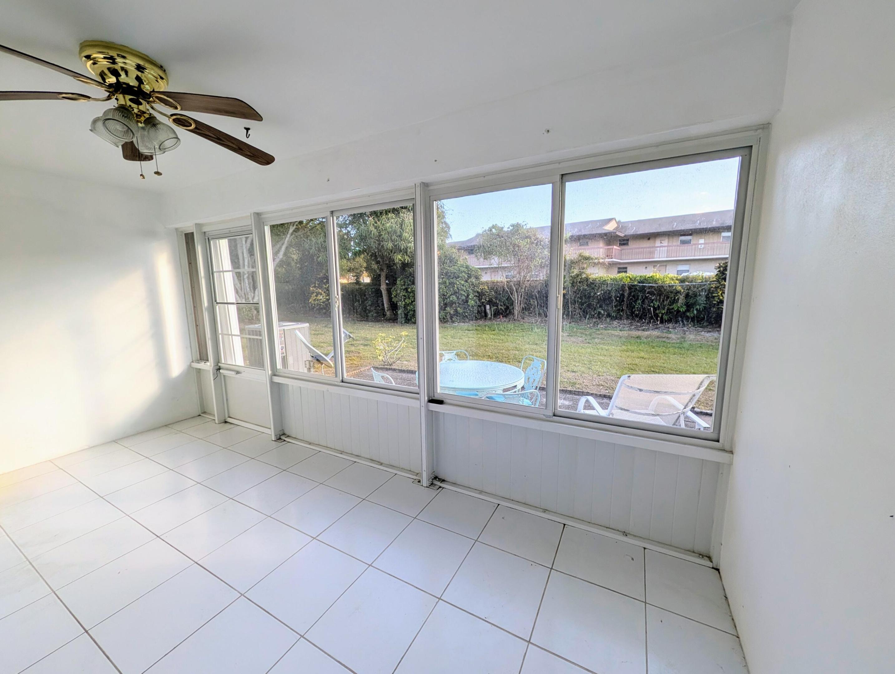 HIGH POINT OF DELRAY BEACH CONDO SEC I - Residential