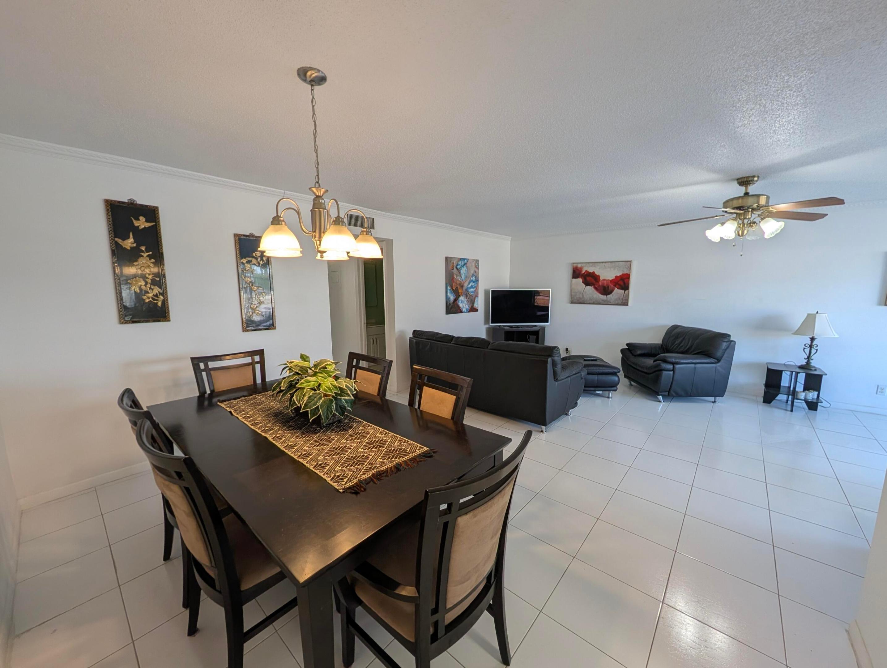HIGH POINT OF DELRAY BEACH CONDO SEC I - Residential