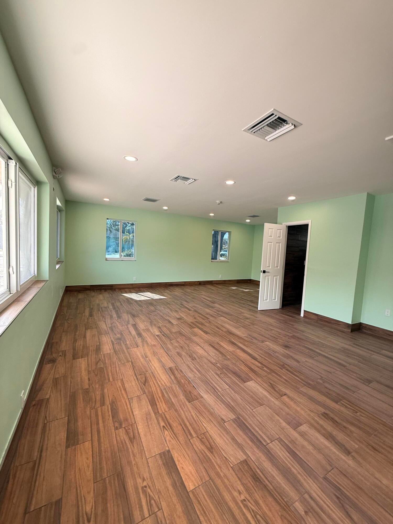 111 SW 10th Avenue
