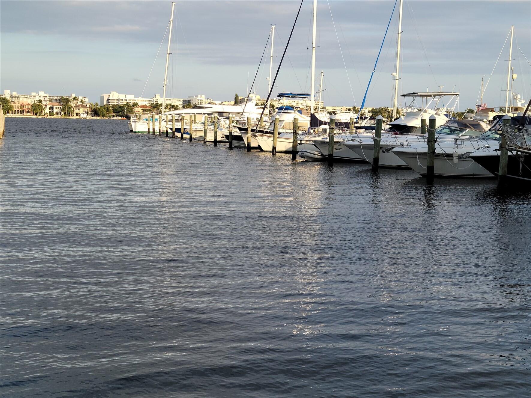 MOORINGS AT LANTANA CONDO 2 - Residential