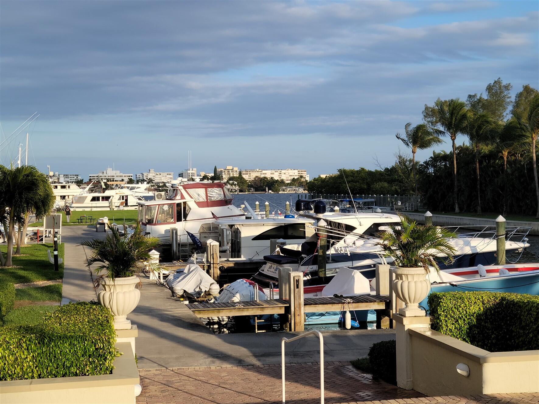 MOORINGS AT LANTANA CONDO 2 - Residential