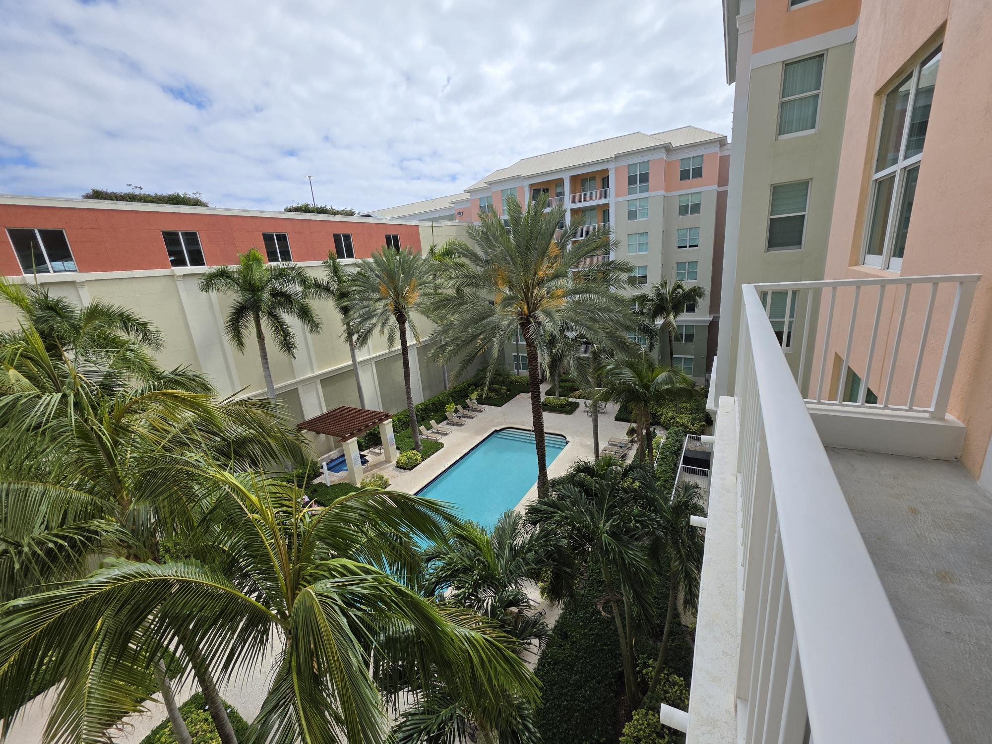 MOORINGS AT LANTANA CONDO 2 - Residential