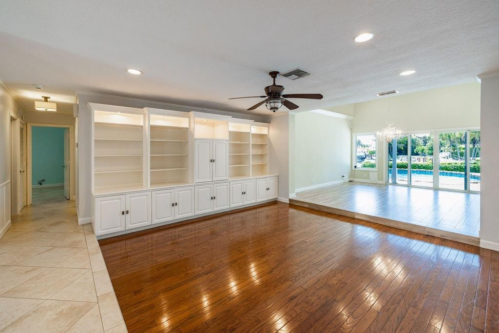 Lighthouse Point - Residential