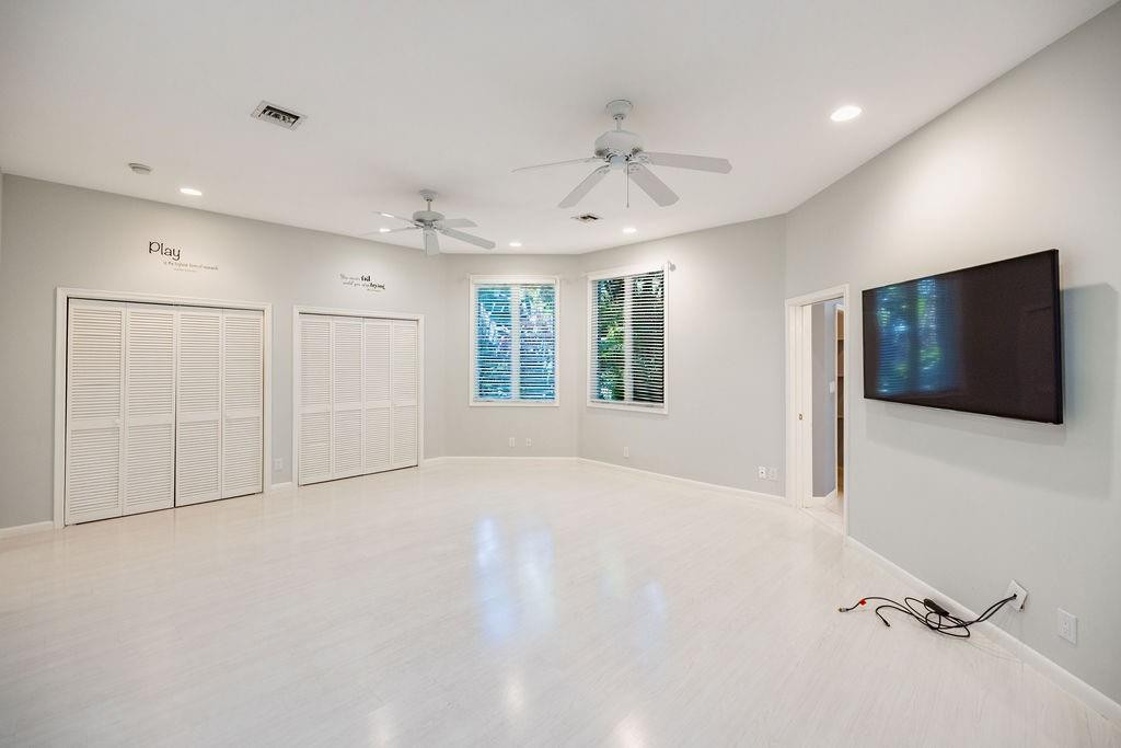 Lighthouse Point - Residential