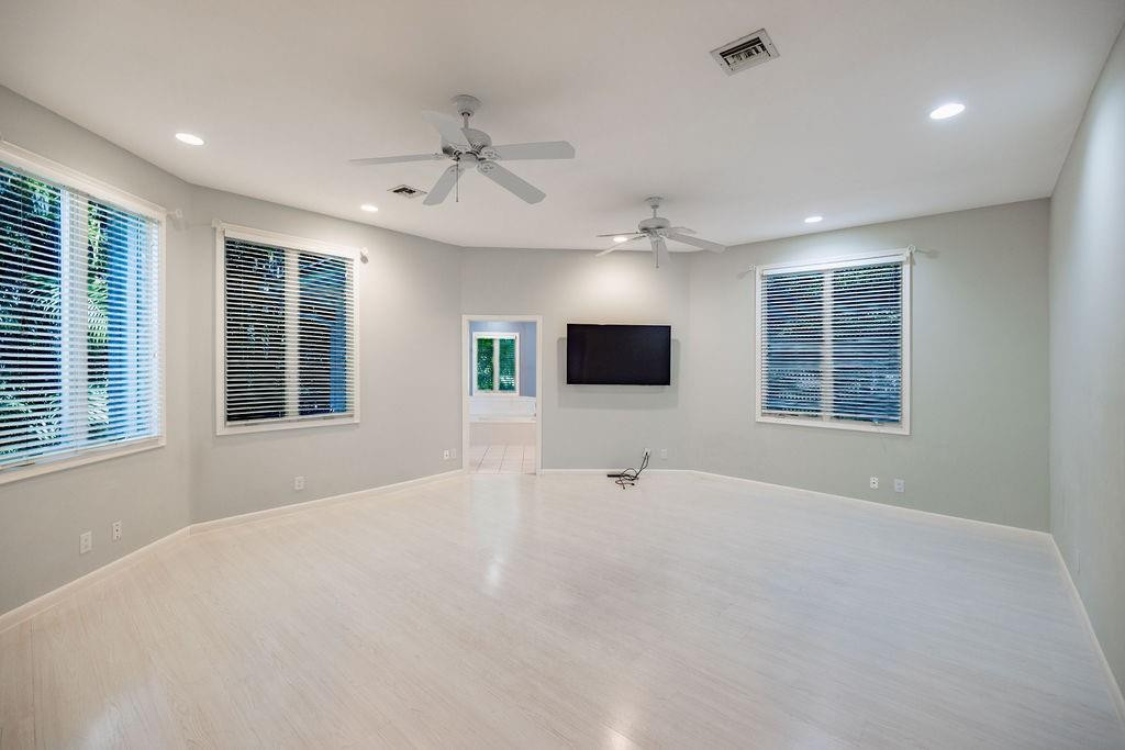 Lighthouse Point - Residential