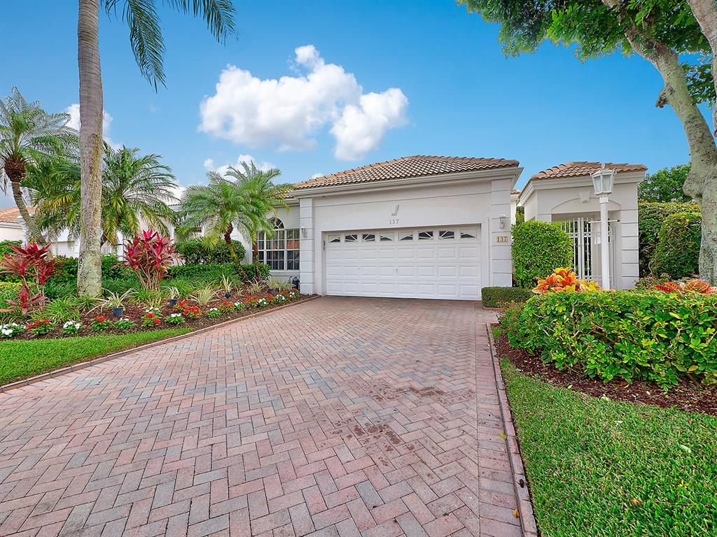 Photo of 137 Coral Cay Drive, Palm Beach Gardens, FL 33418 (MLS # R10678684)