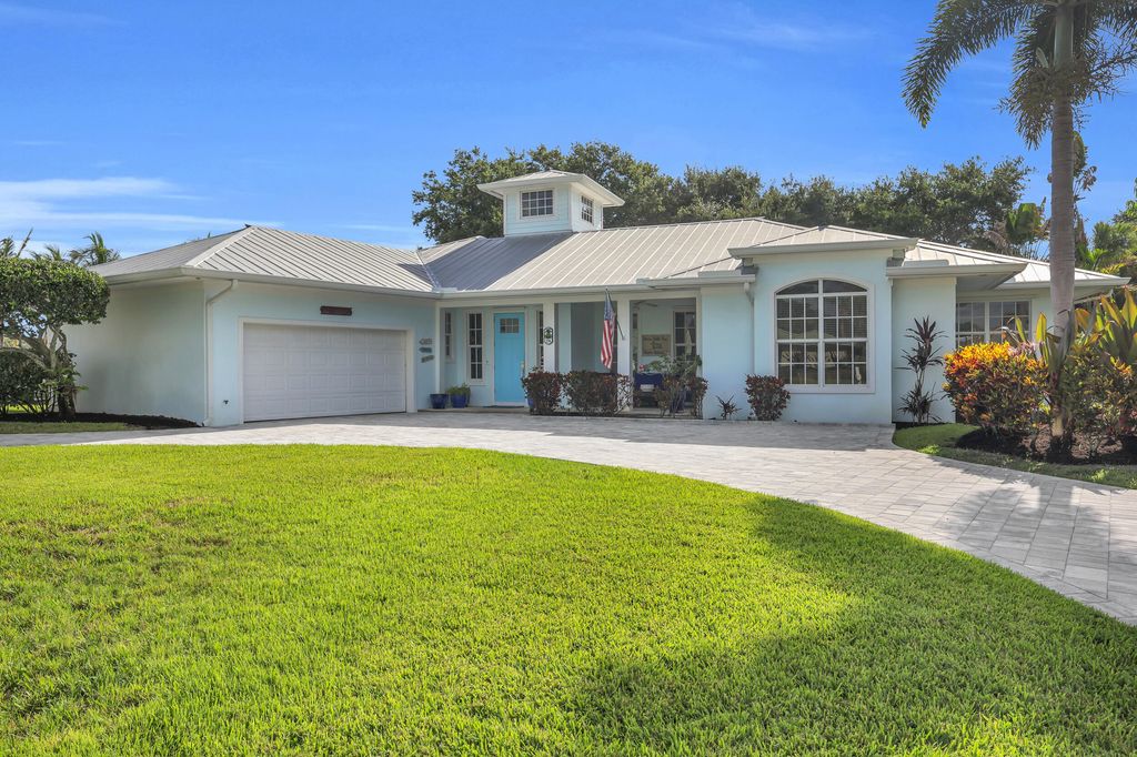 Photo of 236 Fairway E, Tequesta, FL 33469 (MLS # B26051644)