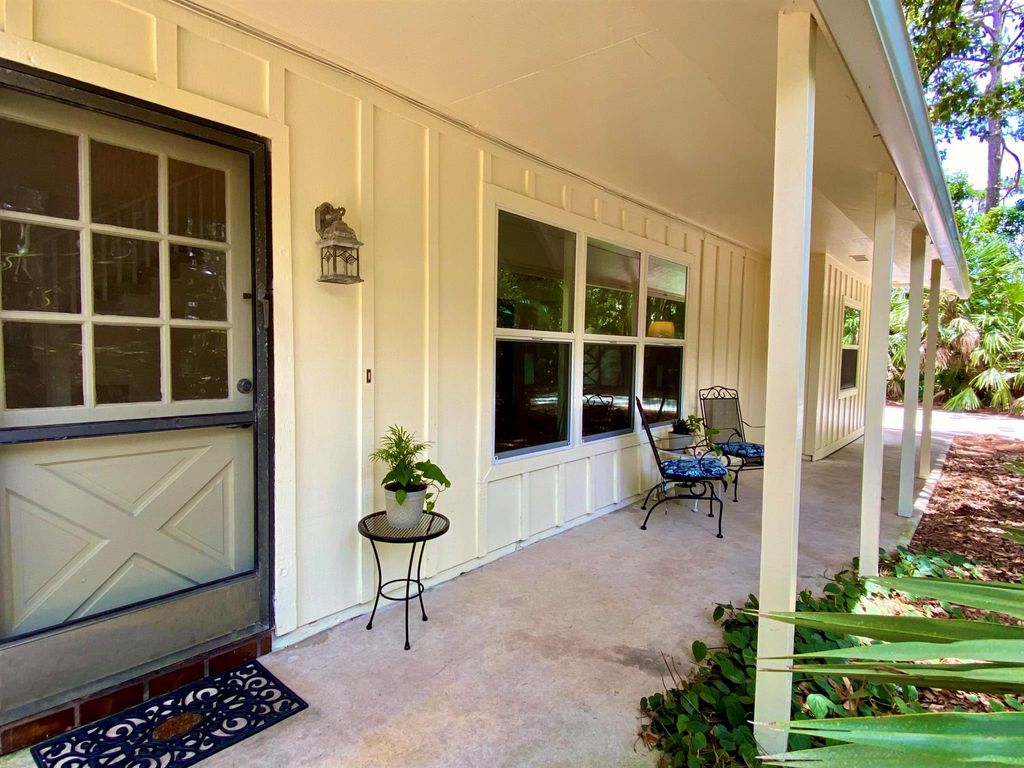 Photo of 16844 127 Drive N, Jupiter, FL 33478 (MLS # R11101532)