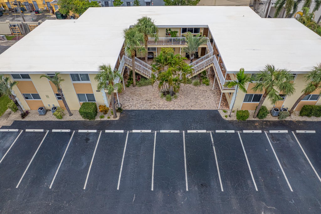 Photo of 1649 SE 4TH Street #A3, Deerfield Beach, FL 33441 (MLS # B26061327)