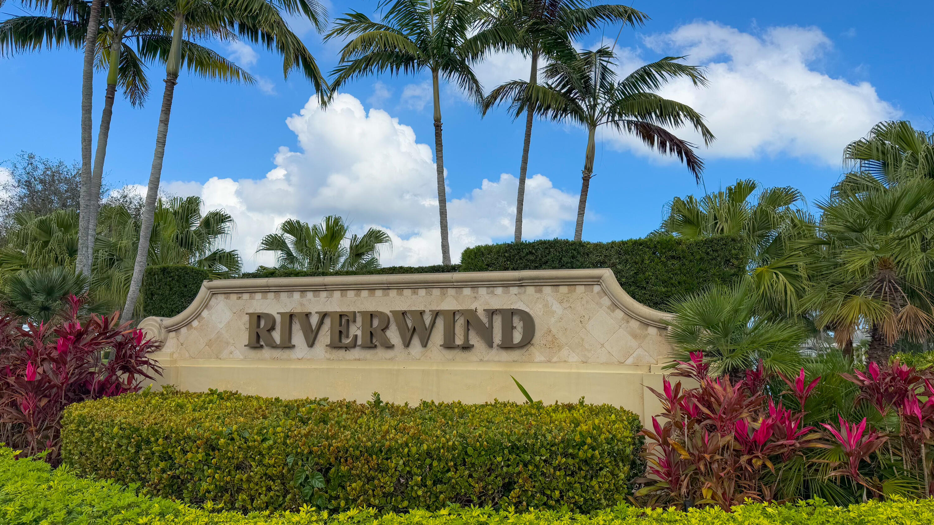 RIVERWIND PHASE ONE SUB - Residential
