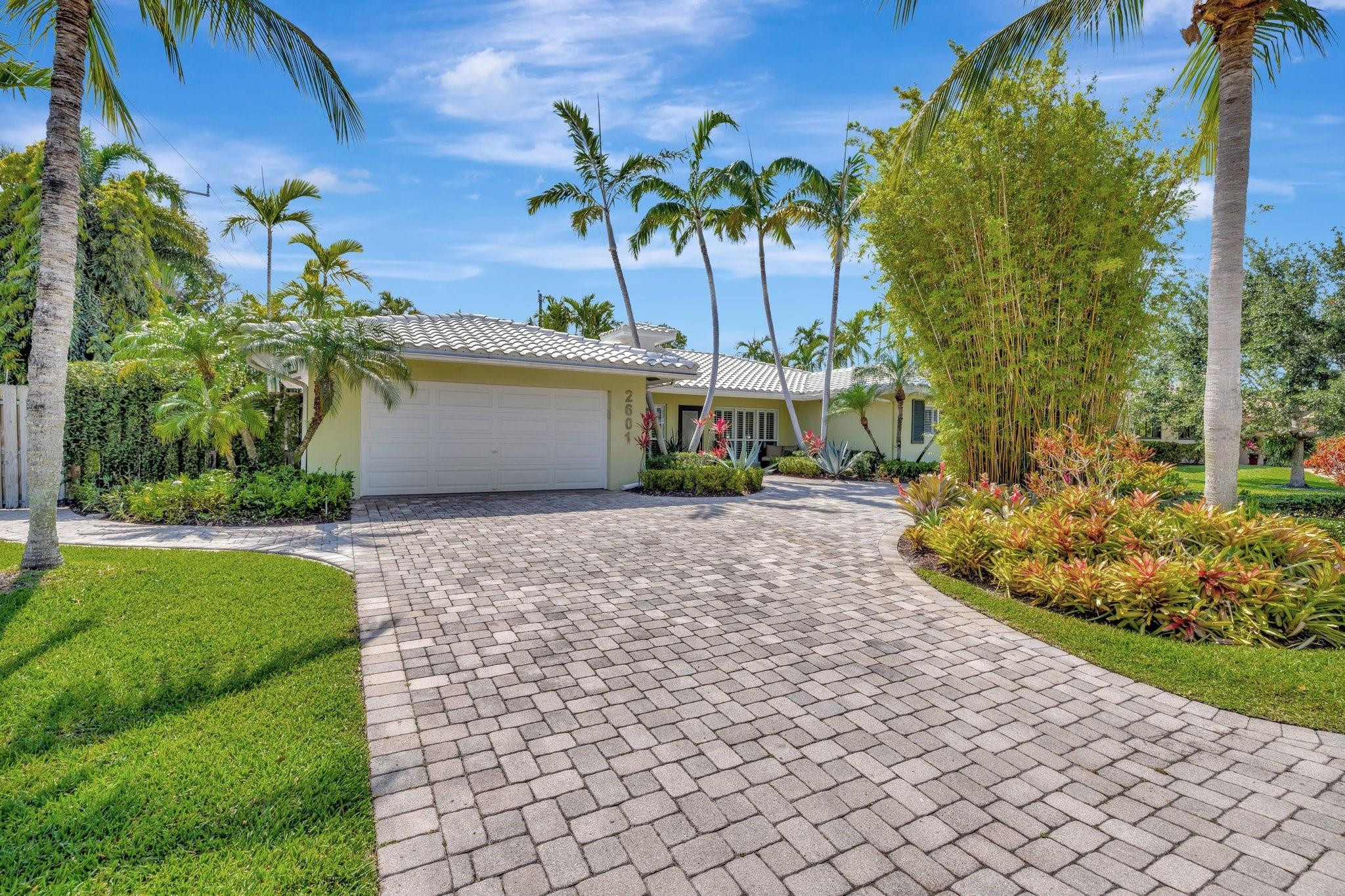 2601 NE 27th Terrace