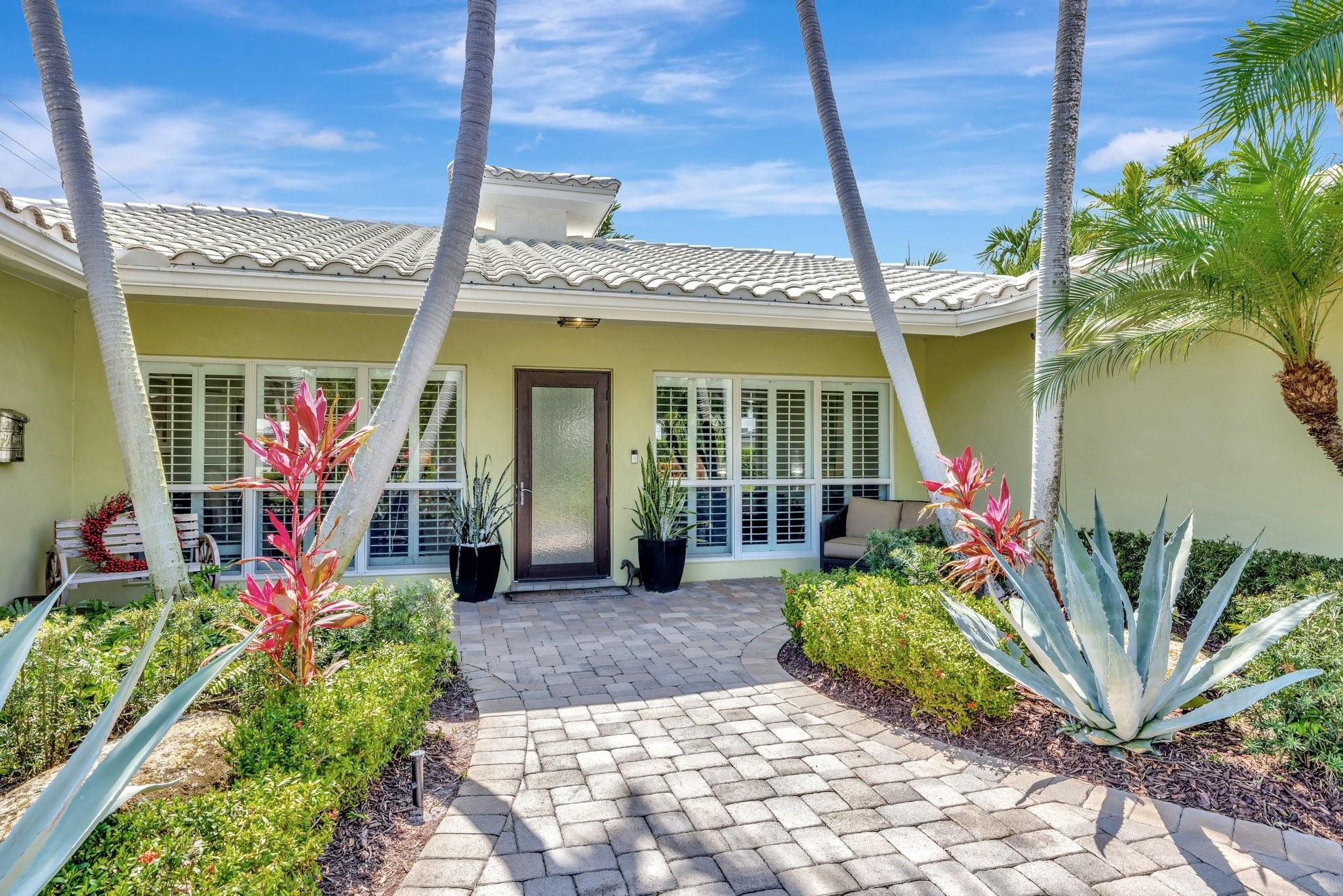 2601 NE 27th Terrace