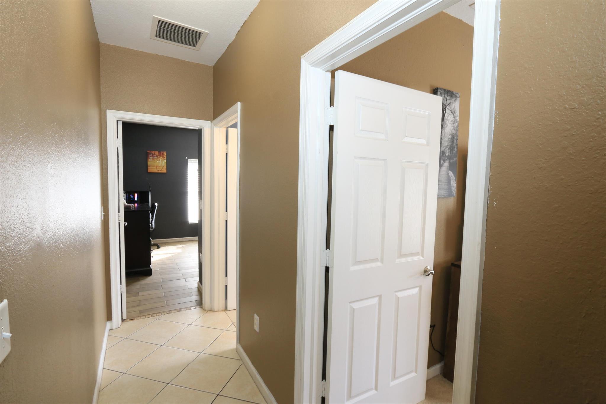 PORT ST LUCIE SECTION 24 - Residential