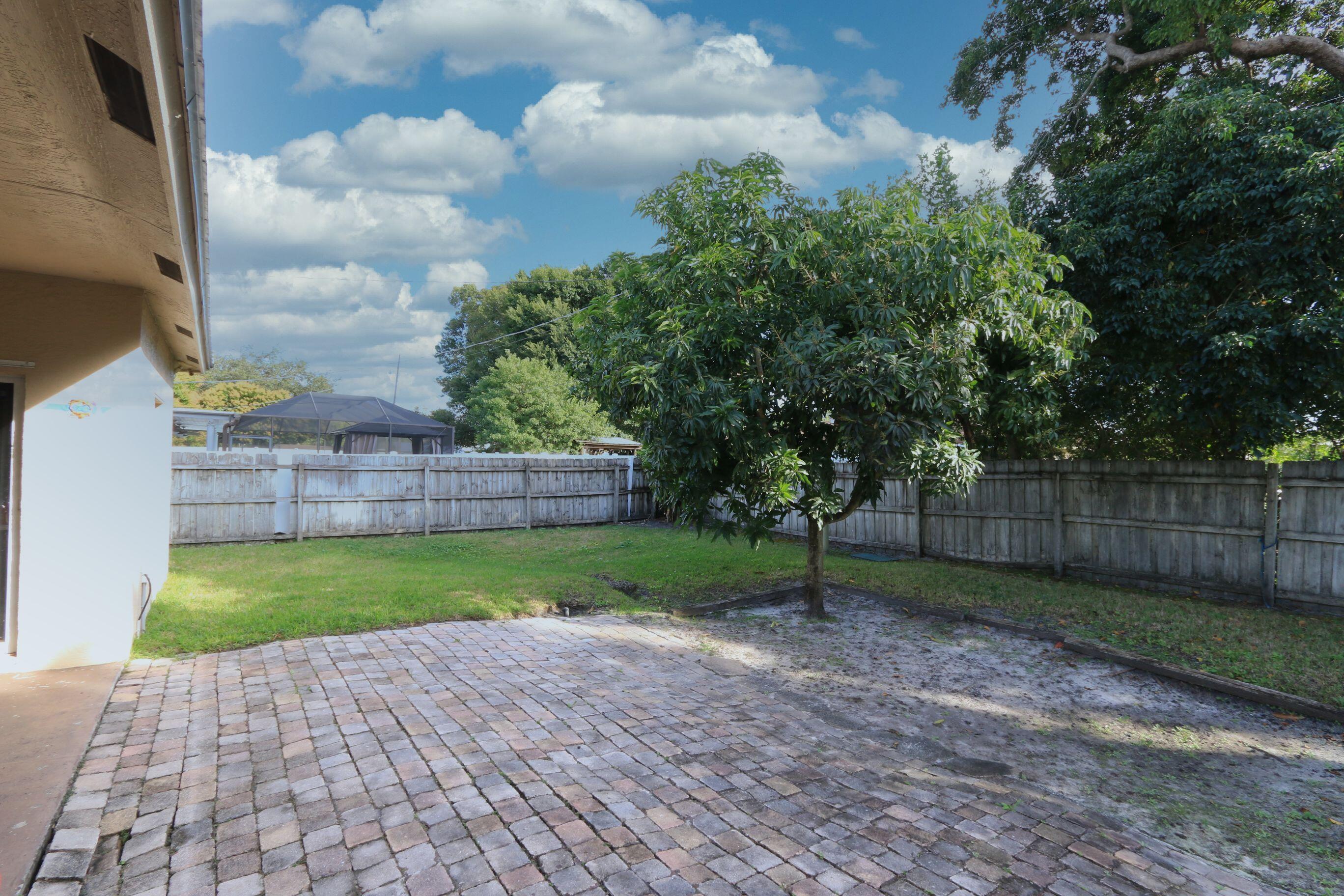 PORT ST LUCIE SECTION 24 - Residential