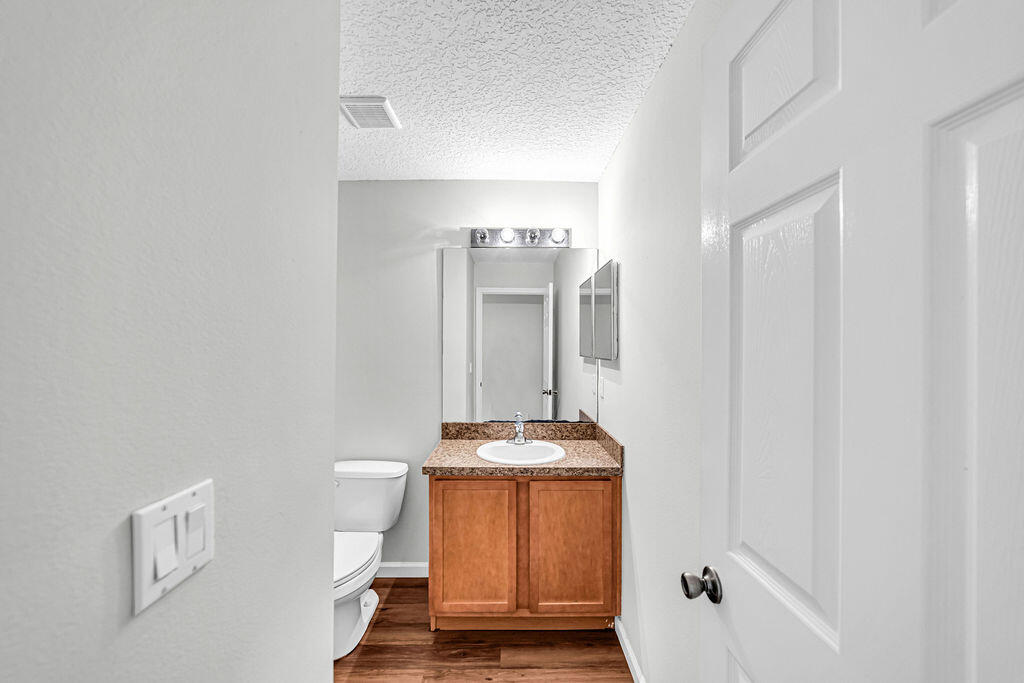 PORT ST LUCIE SECTION 8 - Residential Lease